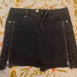 BLANK NYC DENIM SKIRT